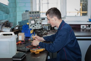 Слесарь КИПиА: олжностные обязанности